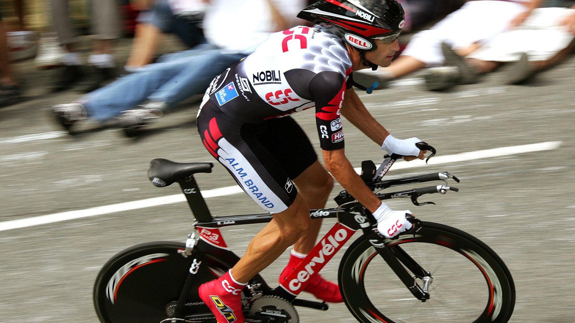 快节奏中球员的持球决策速度是否决定得分效率,快节奏足球