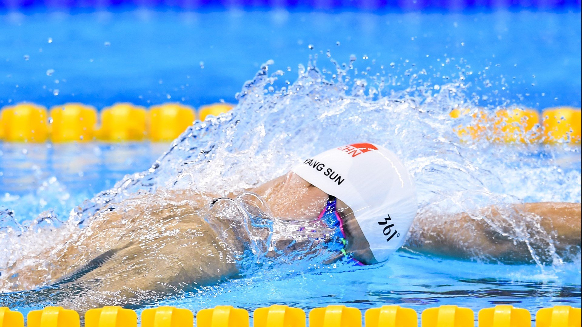 澳男将首次闯入蝶泳项目奖牌区,奥运会蝶泳1v7