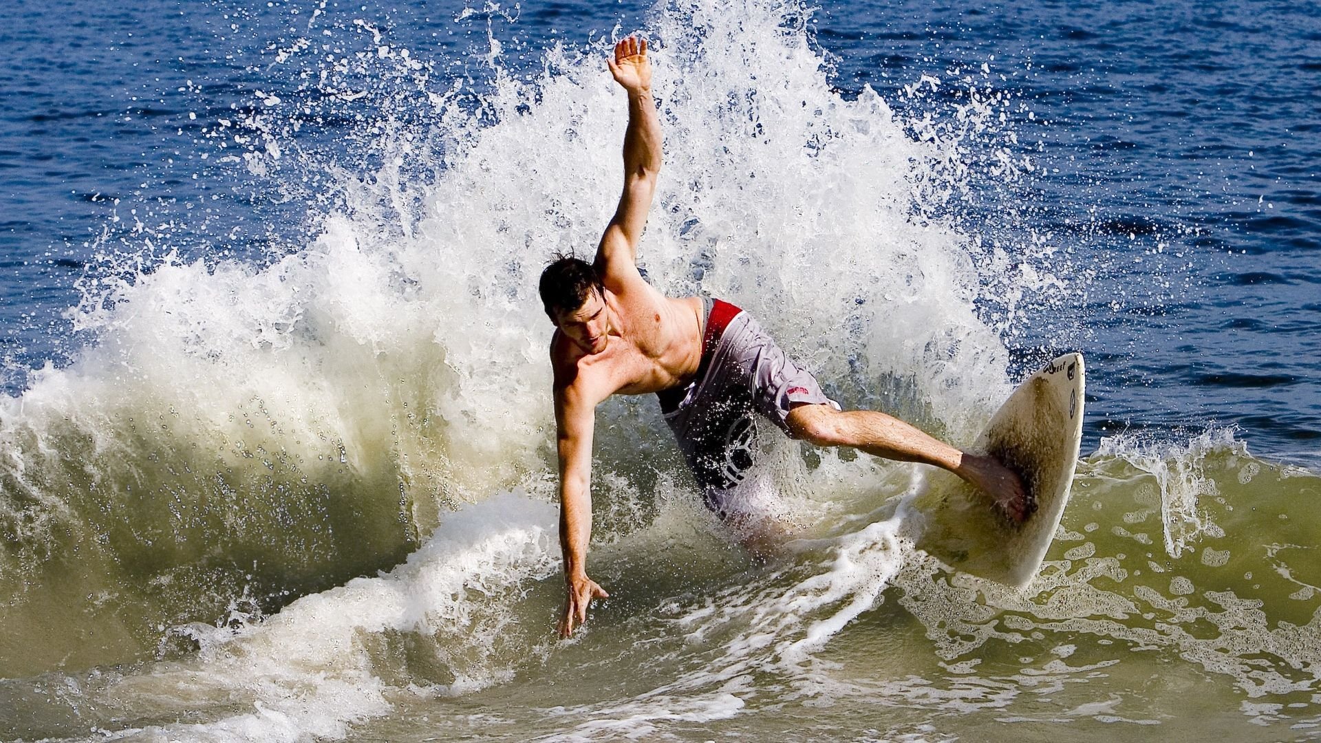 kaiyun 开云体育-男子100自出发入水角度优化