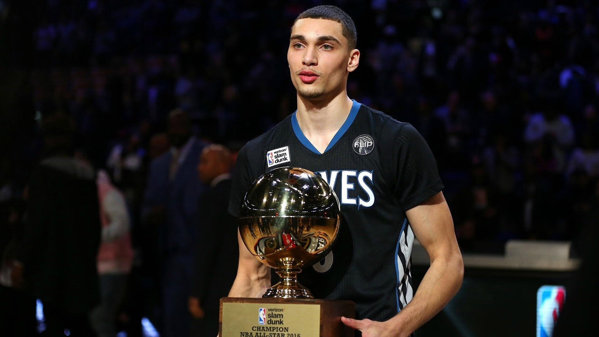 开云电竞-格林伍德的稳健防守与精准反击，为袋鼠队注入进攻活力，格林伍德什么水平